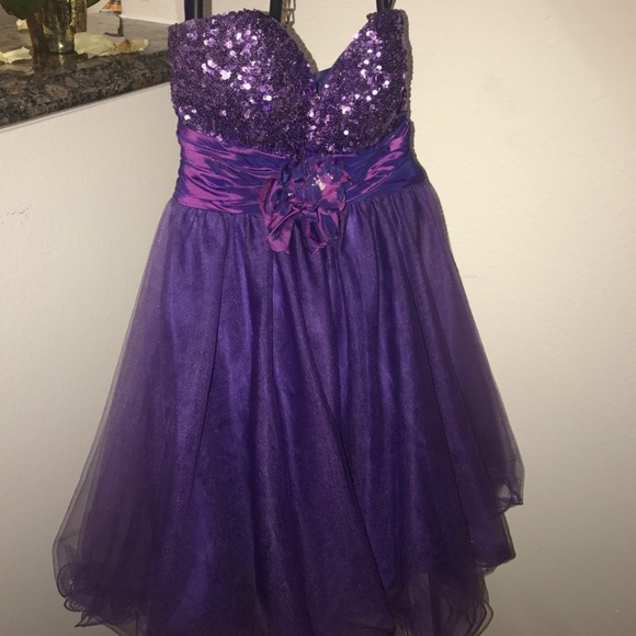 Sequin & Satin Cocktail Dress - Picture 4 of 5